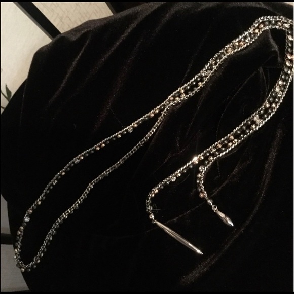 Stella & Dot Lariet Necklace - Picture 2 of 3